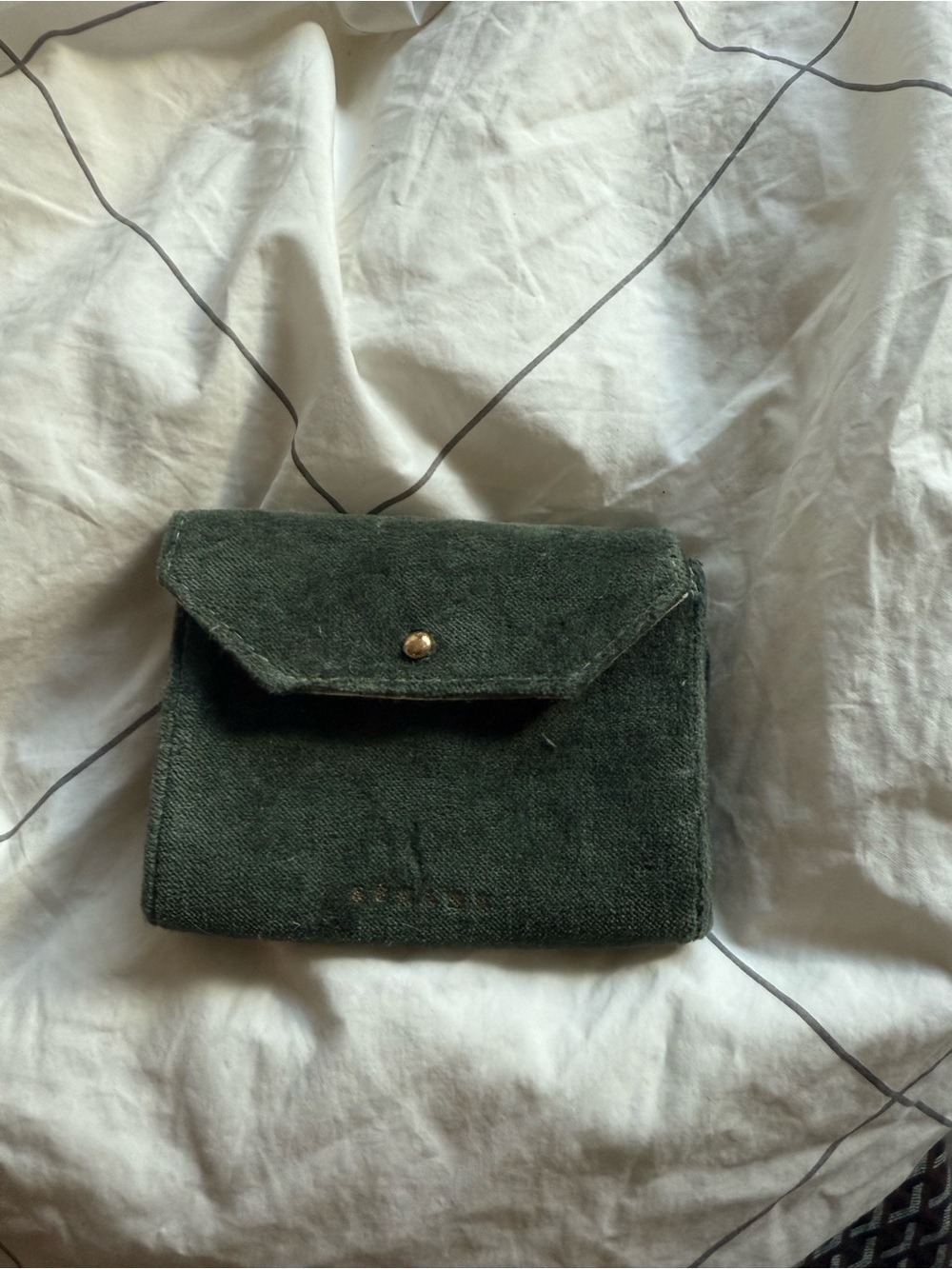 Sézane Green Velvet Card Holder with flowers pattern inside